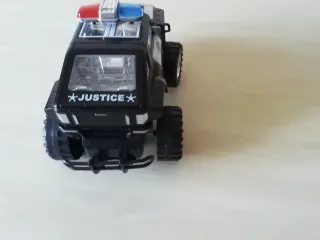 Macchina telecomandata polizia