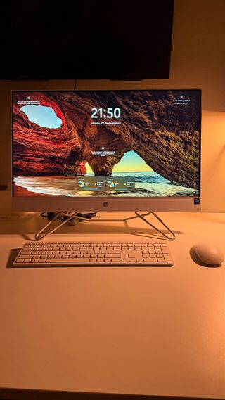 HP All-in-One i5 12th Gen 16GB RAM 512GB SSD