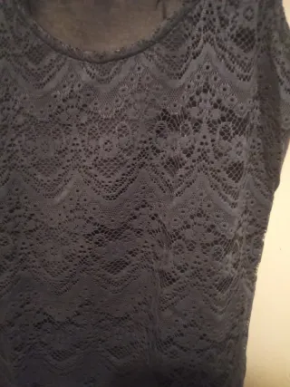 Camiseta tirantes encaje gris Pimkie