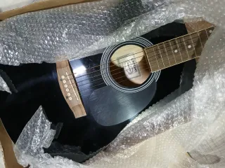 Guitarra Acústica Negra 5 Piezas