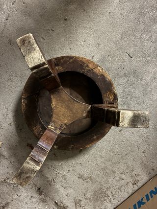 Mesa de centro redonda de madera