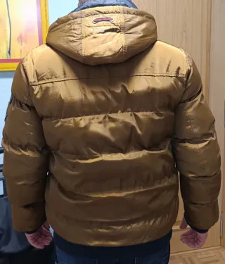 Cazadora acolchada marrón