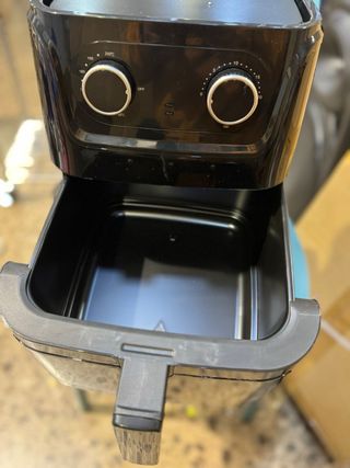 Freidora de aire negra