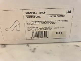 Zapatos tacón glitter plata.