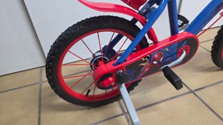 Bicicleta Infantil Spider-Man 16 con ruedines