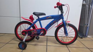Bicicleta Infantil Spider-Man 16 con ruedines