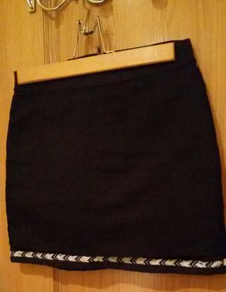 FALDA TUBO CORTA H&M