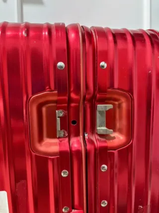 Maleta Supreme x Rimowa Roja