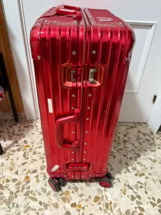 Maleta Supreme x Rimowa Roja
