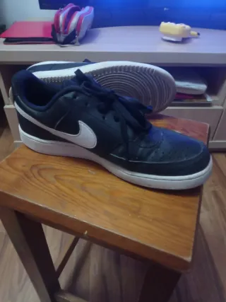 Zapatillas Nike Negras y Blancas