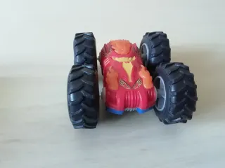 Macchina giocattolo rossa e blu Reversibile