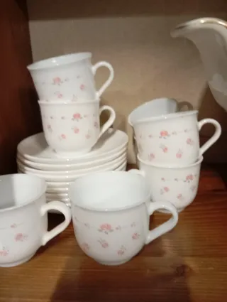 Servizio tazzine porcellana decoro floreale