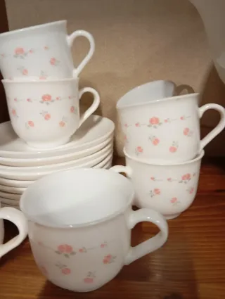 Servizio tazzine porcellana decoro floreale