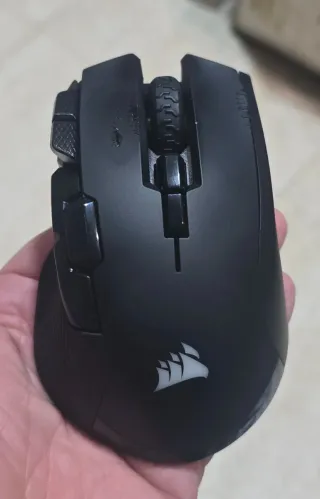 Corsair Ironclaw Wireless RGB - Ratón Recargable.