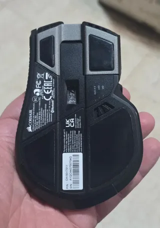 Corsair Ironclaw Wireless RGB - Ratón Recargable.