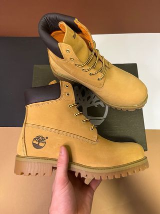 Botas Timberland Amarelas e Castanhas