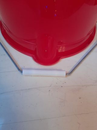 Secchio graduato 10 Litri con beccuccio - Rosso