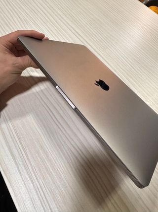 MacBook Pro M1 Argento