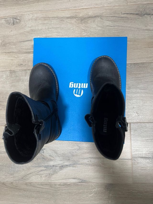Botas MTNG niña negras talla 34