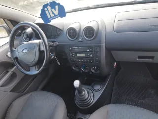 Ford Fiesta 2004