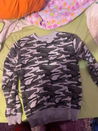 SUDADERAS Y CHAQUETAS 5€