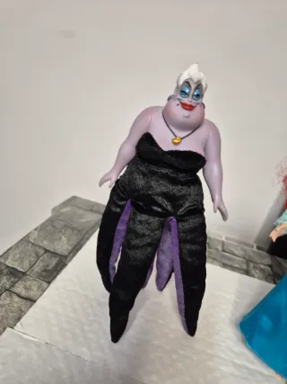 Muñecas Sirenita y Ursula Disney