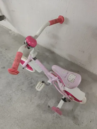 Bicicleta Infantil Hello Kitty 10"