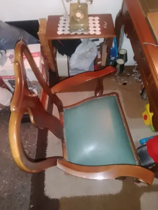 Mesa escritorio y silla madera piel