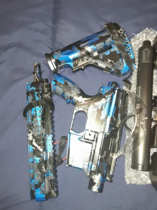Juguete tipo arma camuflaje azul