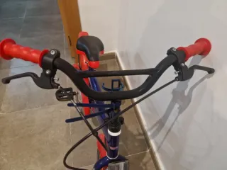 Bicicleta infantil Speed blu e rossa