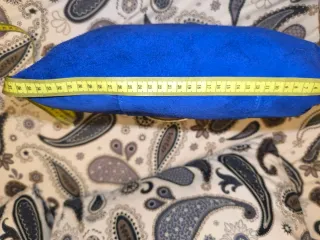 Bolso piel azul Klein asas doradas y asa larga