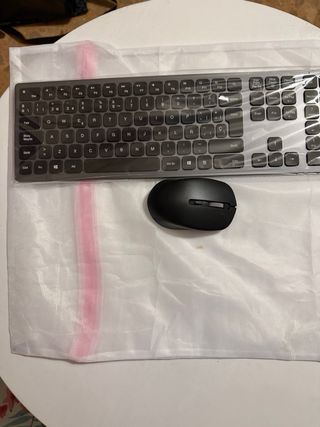 Teclado y Ratón Inalámbricos Español