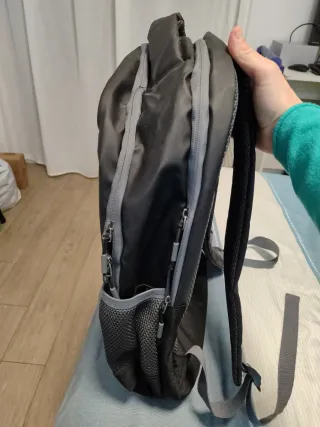 Mochila Boomerang Negra y Gris