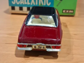 SCALEXTRIC MERCEDES 250 SL