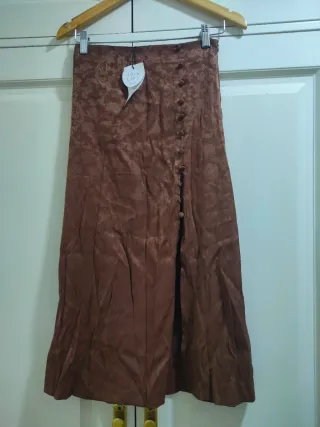 STRADIVARIUS - Falda larga satinada