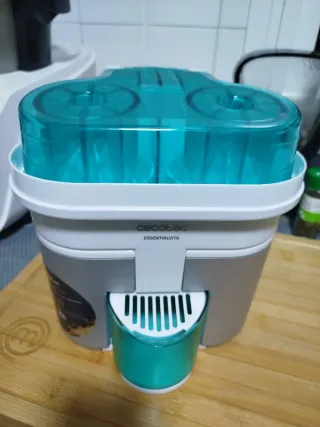 Exprimidor Cecotec Essentialita