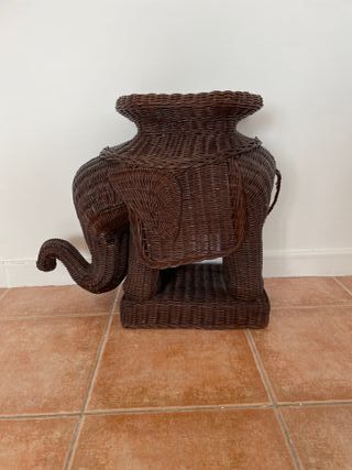 Mesita Elefante Mimbre Años 70