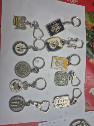 Lote 30 llaveros fútbol Andalucía