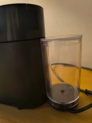 Cafetera Nespresso Vertuo Negra