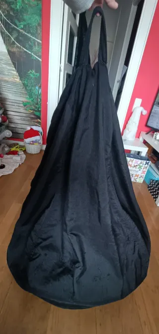 Puff pera reversibile viola e nero