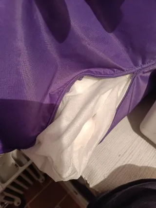 Puff pera reversibile viola e nero