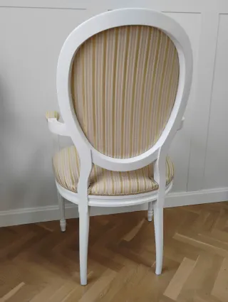 Cuatro Sillas tapizadas estilo Luis XV