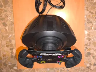 Thrustmaster T300 + volante