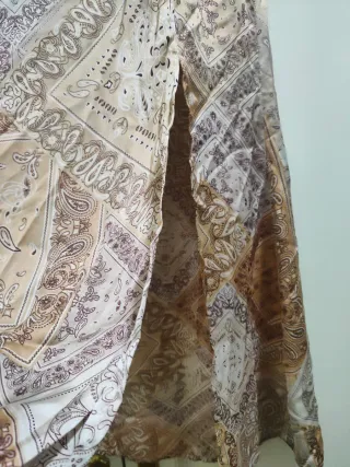 STRADIVARIUS - Falda larga estampado paisley