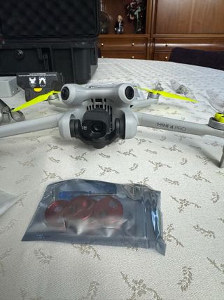 DJI Mini 4 Pro sin usar