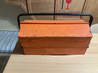 Caja de herramientas metálica BAHCO naranja