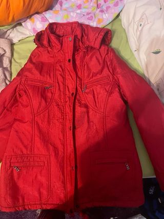 CHALECOS Y ABRIGOS 6€