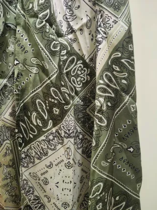 STRADIVARIUS - Falda estampado paisley