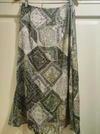 STRADIVARIUS - Falda estampado paisley