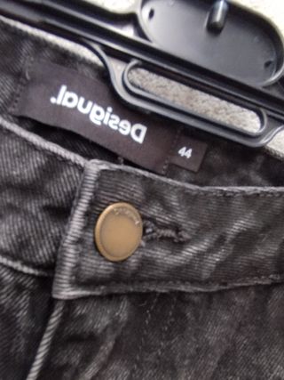 Pantalón Desigual Mickey Mouse Talla M